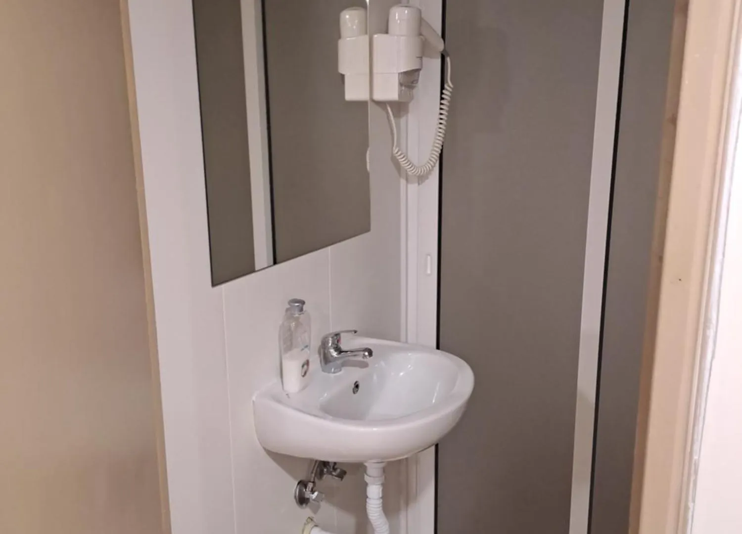 Hotel Residencial Melba Funchal  2*, Funchal (Madeira)